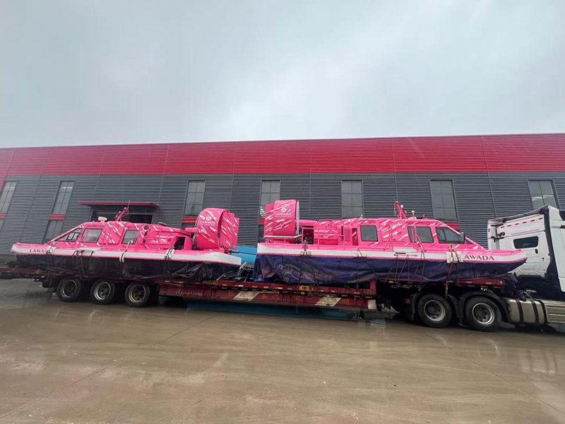 Lawada® দুটি মাল্টি-ফাংশনাল হোভারক্রাফ্ট সরবরাহ করেছে, যা দৃশ্যমান এলাকার অভিজ্ঞতা এবং অপারেশনাল দক্ষতা বাড়িয়েছে।